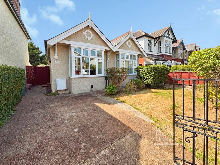 2 Bedroom Bungalow For Sale In High Park Road, Ryde, PO33