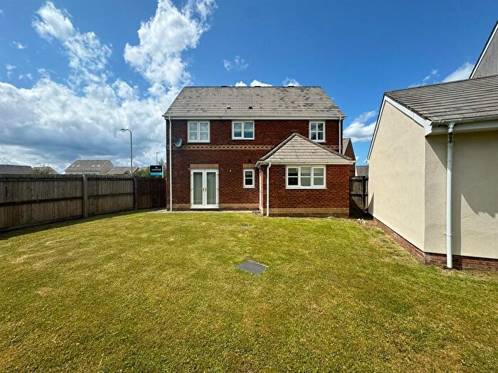 4 Bedroom Detached House For Sale In Ger Y Nant, Birchgrove, Swansea, SA7