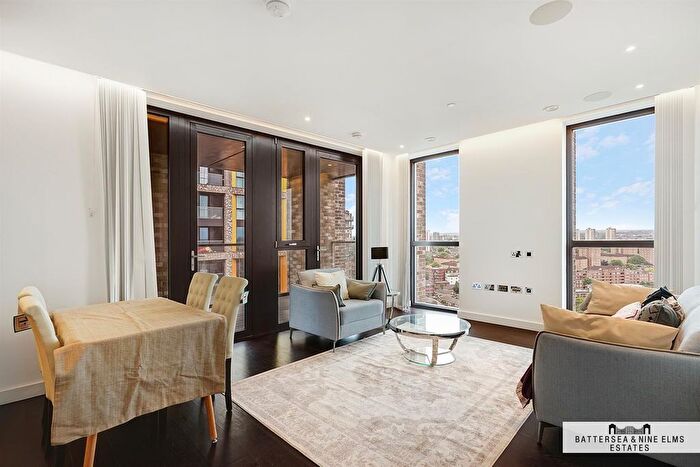 2 Bedroom Flat To Rent In Haines House, The Residence, SW11