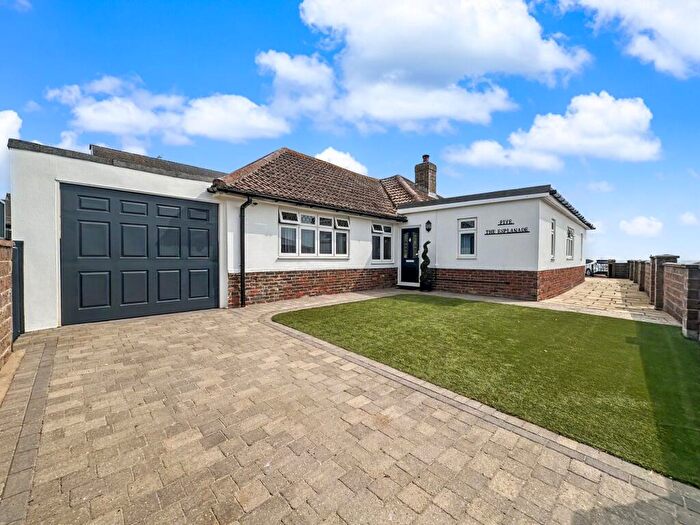 3 Bedroom Detached Bungalow For Sale In The Esplanade, Telscombe Cliffs, BN10