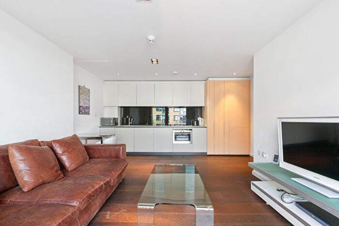 1 Bedroom Flat To Rent In Wharf Road, Canonbury, N1