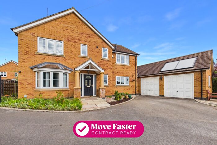 4 Bedroom Detached House For Sale In Haydon Close, Willerby, HU10
