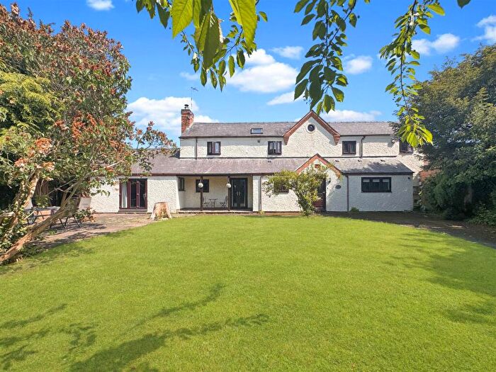 3 Bedroom Detached House For Sale In Station Road, Broughton Astley., LE9