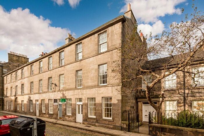 2 Bedroom Flat To Rent In Dean Street, Stockbridge, Edinburgh, EH4