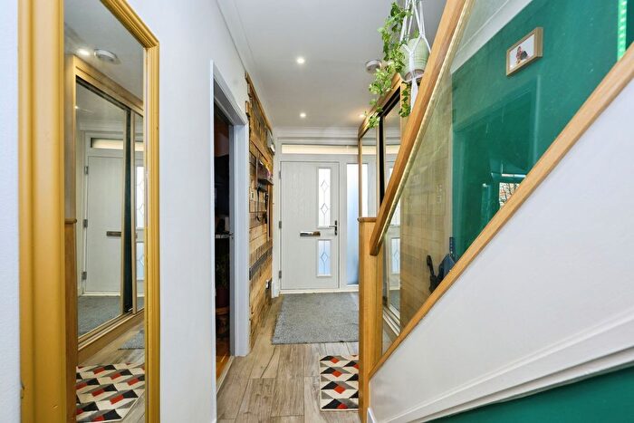 4 Bedroom Detached House For Sale In Purbeck Close, Merstham, Redhill, Surrey, RH1