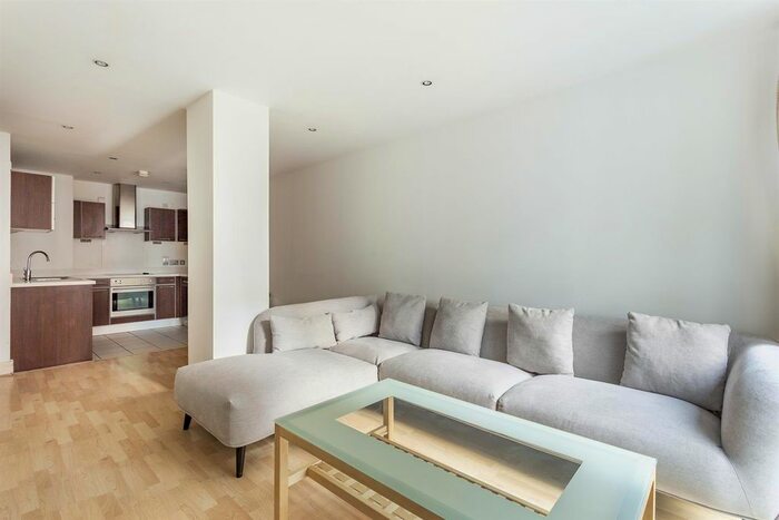 2 Bedroom Flat To Rent In Albert Embankment, Nine Elms, London, SE1