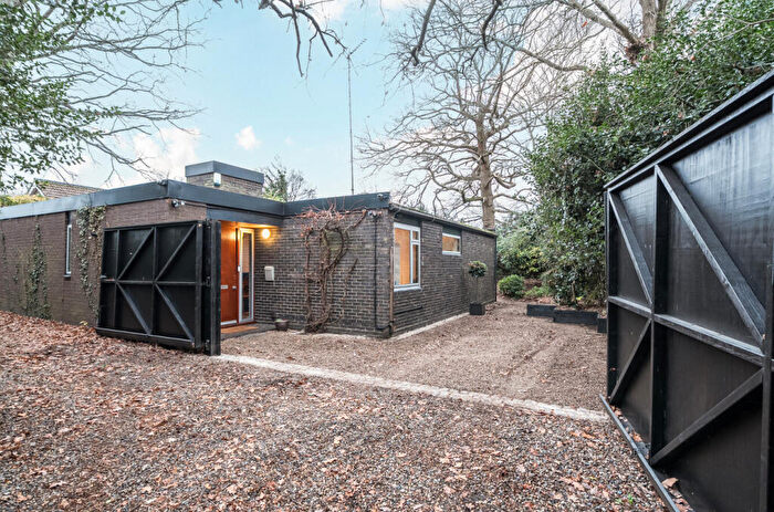 3 Bedroom Bungalow For Sale In Shepperton Road, Petts Wood, Orpington, BR5