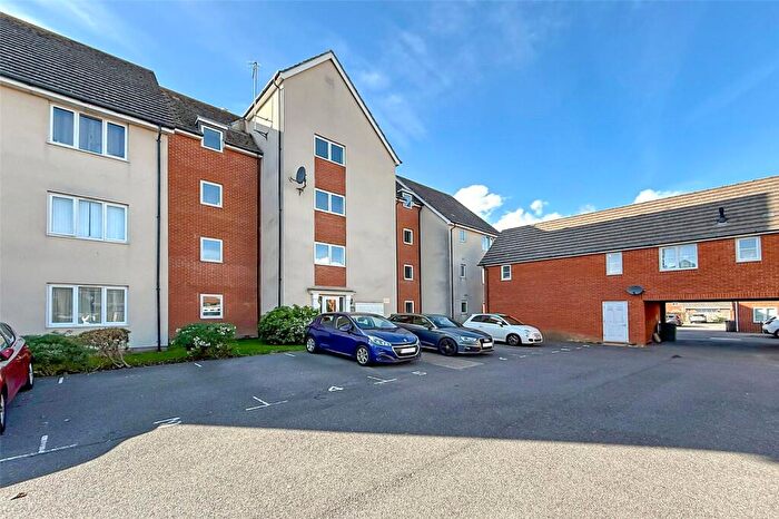 2 Bedroom Apartment For Sale In Stammer Road, Littlehampton, West Sussex, BN17