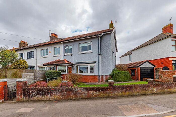 3 Bedroom End Of Terrace House For Sale In Redlands Road, Penarth, CF64