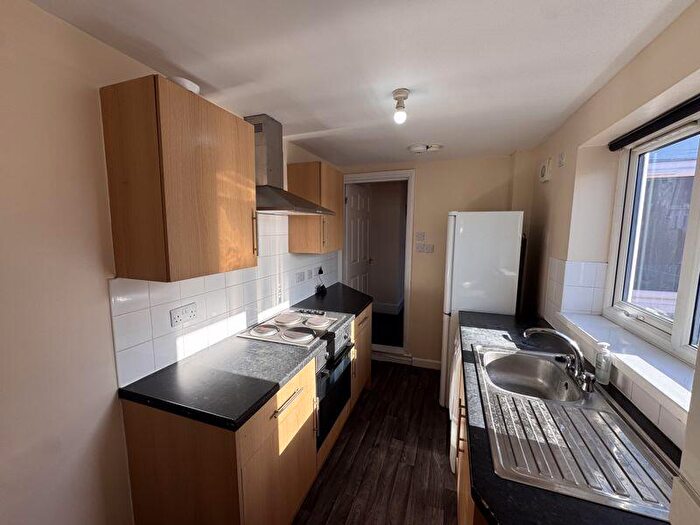 3 Bedroom Flat To Rent In Vine Street, South Shields, NE33