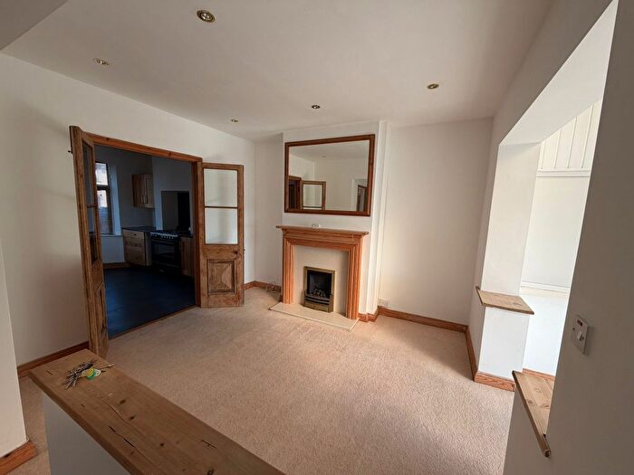 3 Bedroom Semi-Detached House To Rent In Rockley Road, Leicester, LE4