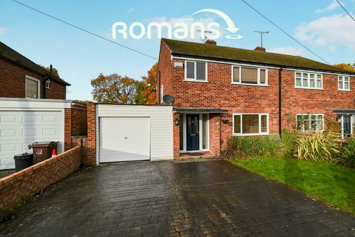 3 Bedroom Semi-Detached House To Rent In Frensham Road, Crowthorne, RG45