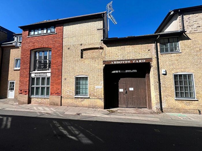 1 Bedroom Flat To Rent In Abbotts Yard, Upper King Street, Royston, SG8