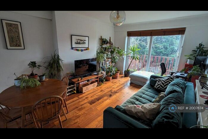 2 Bedroom Flat To Rent In Gordon Lodge, London, N16