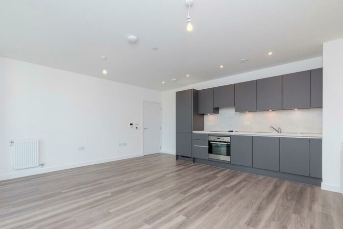 1 Bedroom Apartment To Rent In Thunderer Street, London, E13