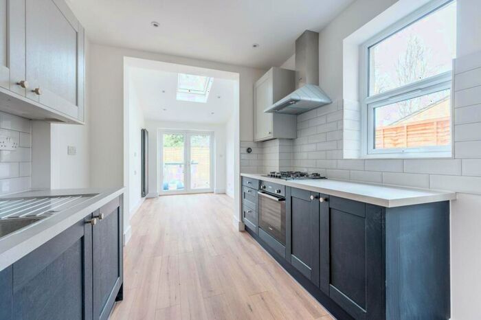 2 Bedroom Flat To Rent In Leicester Road, Croydon, CR0