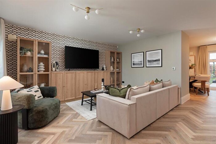 4 Bedroom Detached House For Sale In Flooring Included | No. Chalfont, Sherbourne, Radcliffe On Trent, Nottingham, NG12