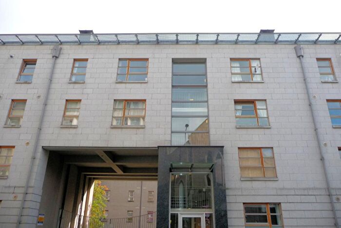 1 Bedroom Flat To Rent In Dee Street, Aberdeen, AB11