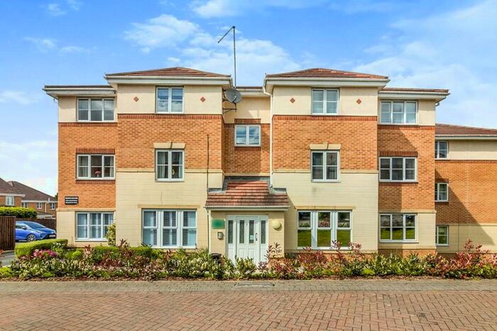 2 Bedroom Flat To Rent In Dayhouse Court, Barnsley, South Yorkshire, S75