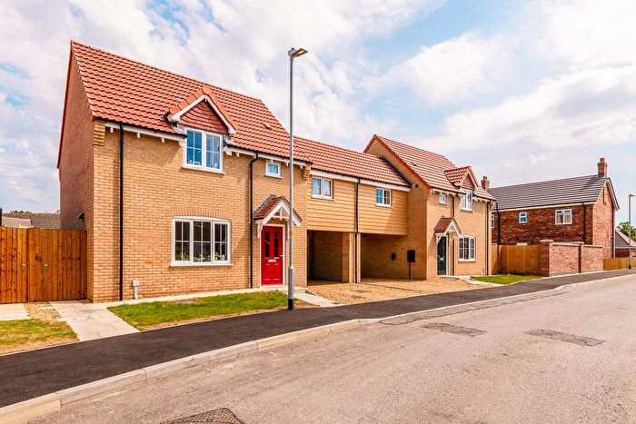3 Bedroom Semi Detached House For Sale In Gleneagles Drive, Woodhall Spa, LN10