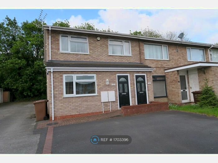 2 Bedroom Maisonette To Rent In Rowood Drive, Solihull, B92