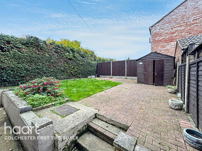 3 Bedroom Semi Detached House For Sale In Bergholt Road, Colchester, CO4