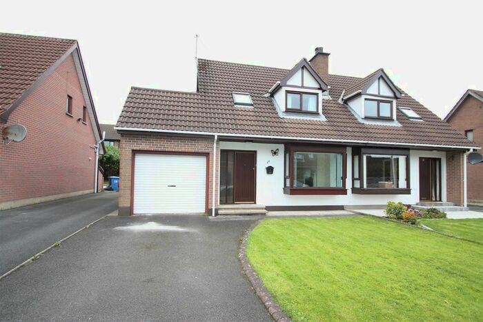 3 Bedroom Semi-Detached Bungalow To Rent In Meadowvale, Saintfield, Ballynahinch, BT24
