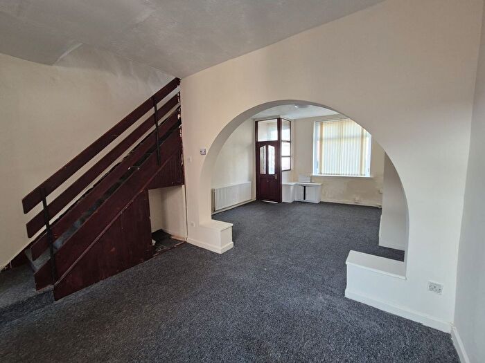 3 Bedroom Terraced House For Sale In Kensington Street, Rochdale, OL11