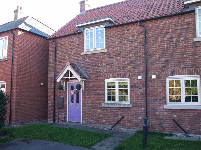 2 Bedroom Semi-Detached House To Rent In Townhill Lane, Bucknall, LN10