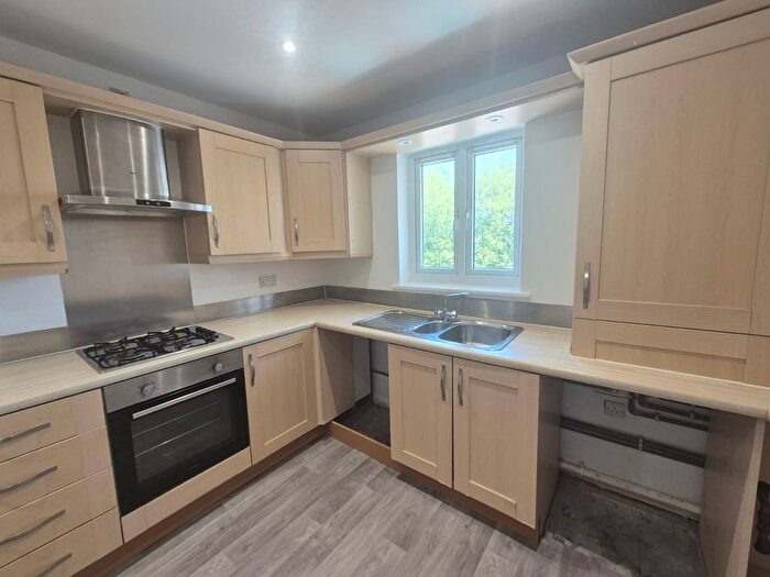 2 Bedroom Flat To Rent In Vellacott Close, Cardiff, CF10