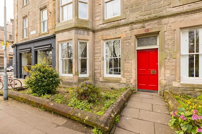 2 Bedroom Flat For Sale In / Argyle Park Terrace, Marchmont, Edinburgh, EH9
