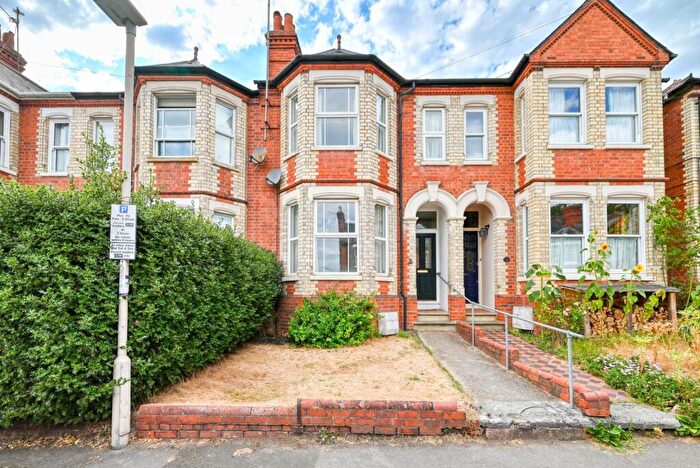 4 Bedroom Terraced House For Sale In Priory Avenue, Caversham, RG4