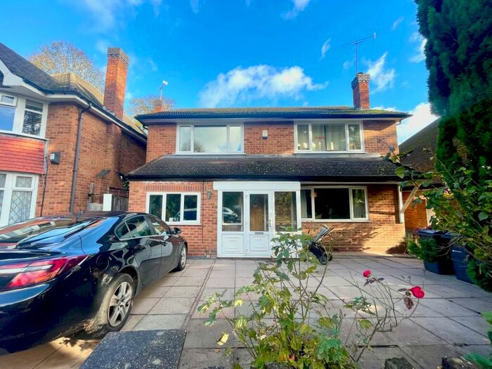3 Bedroom Detached House To Rent In Wake Green Road, Moseley, B13