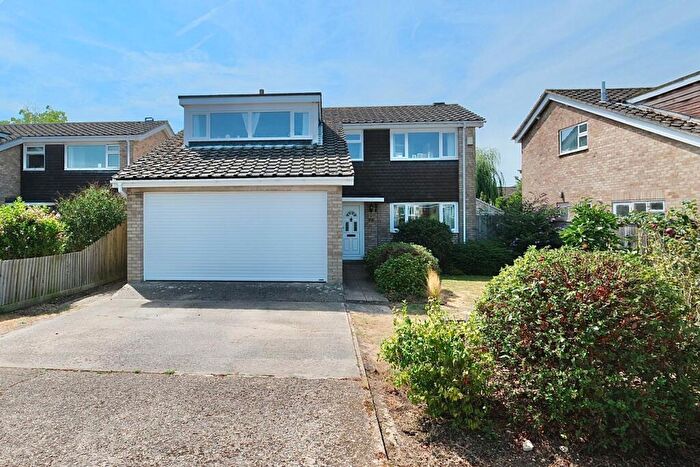 4 Bedroom Detached House For Sale In Ashton Close, Needingworth, Huntingdon, PE27