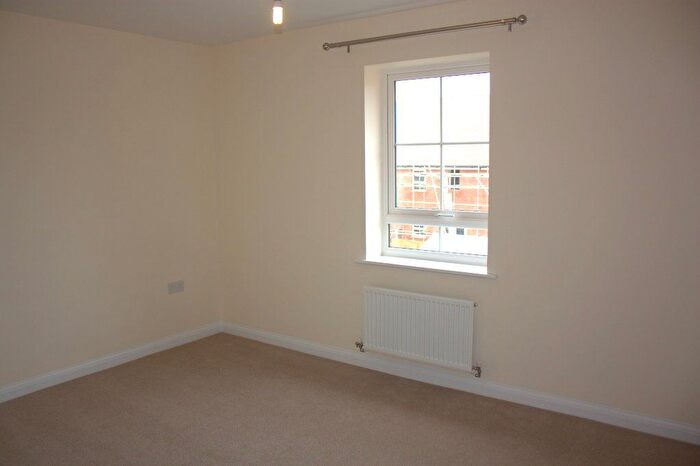 2 Bedroom Flat For Sale In Cardinal Place, Southampton, SO16