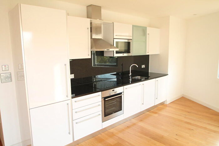 1 Bedroom Apartment To Rent In Altyre Road, Croydon, CR0