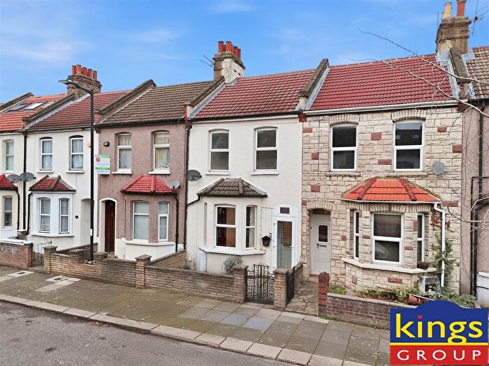 2 Bedroom Terraced House For Sale In Cornwallis Grove, Edmonton, N9