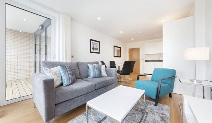 2 Bedroom Flat For Sale In Grove Place, Greenwich, SE9
