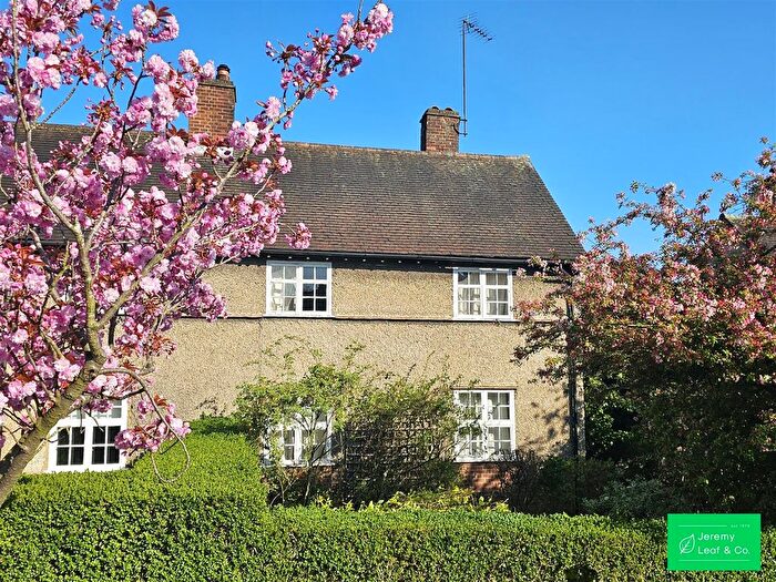 3 Bedroom Semi Detached House For Sale In Brookland Rise, London, NW11