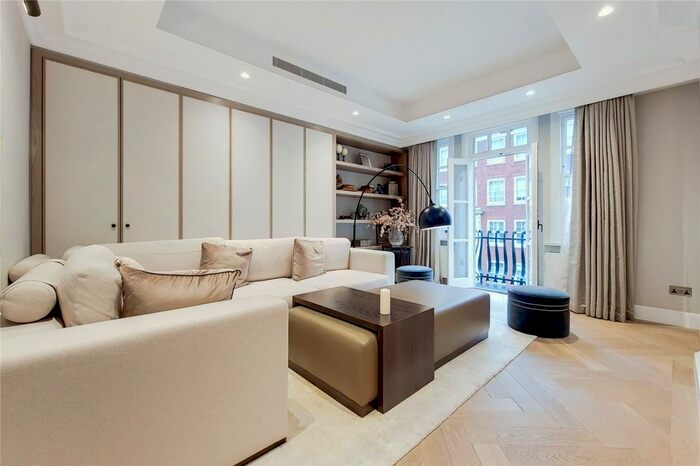 4 Bedroom Flat To Rent In Cumberland Mansions, George Street, W1H