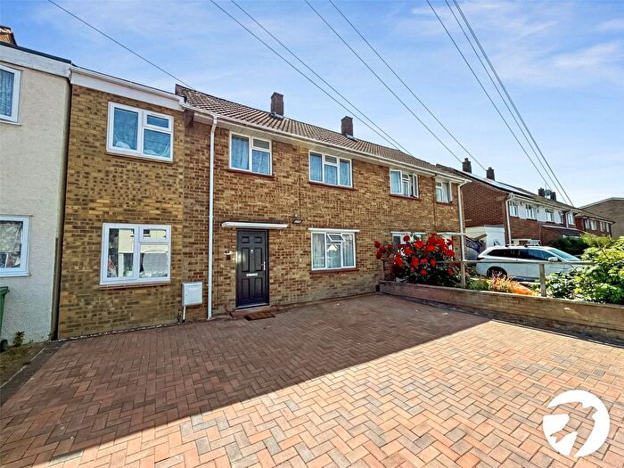 4 Bedroom Terraced House To Rent In Hadlow Road, Welling, DA16
