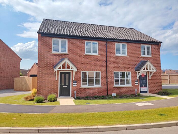 3 Bedroom Semi-Detached House For Sale In Dragonfly Way, Holt, NR25