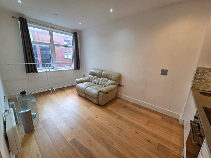 2 Bedroom Apartment To Rent In Park Street West, Luton, LU1