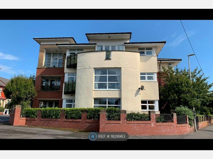 2 Bedroom Flat To Rent In Forest Gate, Blackpool, FY3