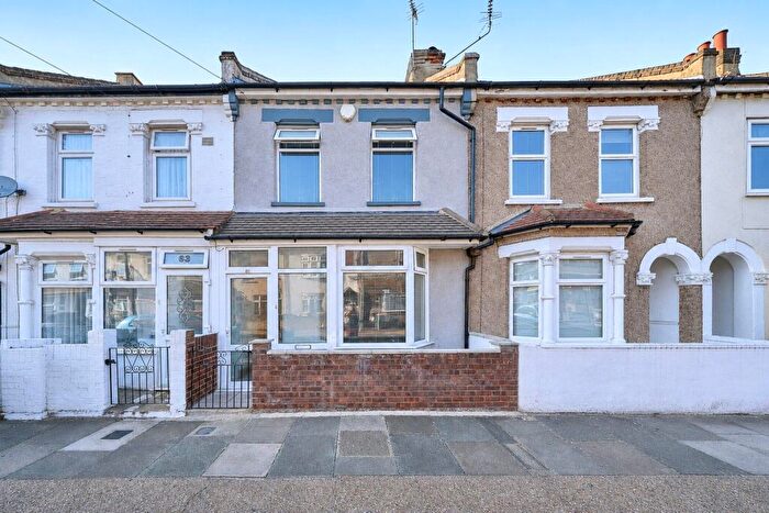 3 Bedroom Terraced House For Sale In Dongola Road, London, E13