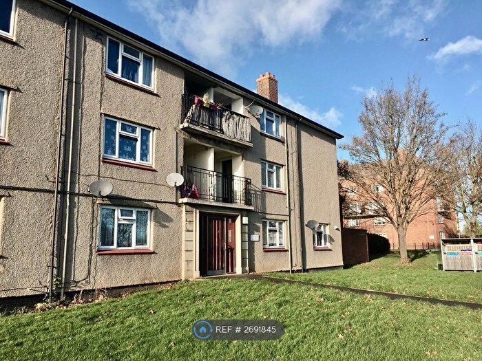 2 Bedroom Flat To Rent In Pitman Road, Cheltenham, GL51