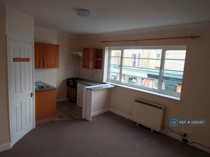 1 Bedroom Flat To Rent In King Georges Place, Maldon, CM9