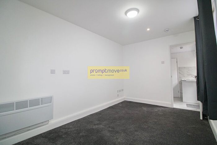 Property To Rent In Flat, Stockwood Crescent Luton, LU1