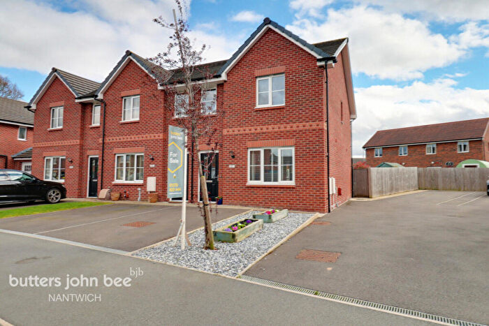 3 Bedroom Town House For Sale In Heald Way, Nantwich, CW5