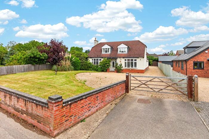 3 Bedroom Detached House For Sale In Main Road, Tallington, Stamford, PE9